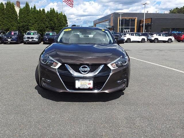 Nissan Maxima