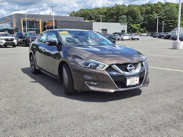 Nissan Maxima