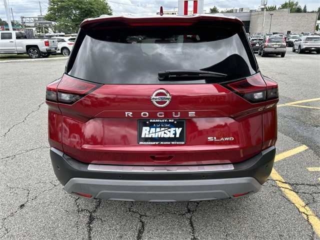 Nissan Rogue