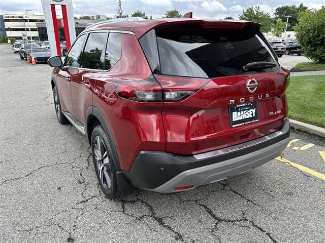 Nissan Rogue