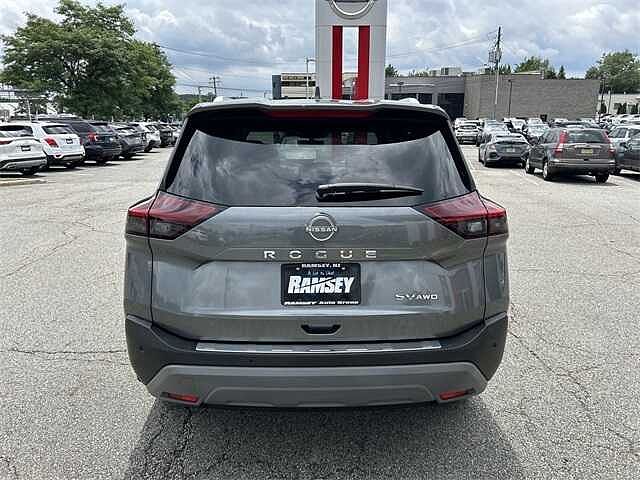 Nissan Rogue