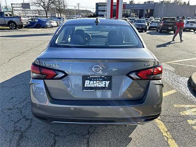 Nissan Versa