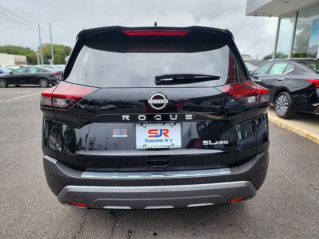 Nissan Rogue