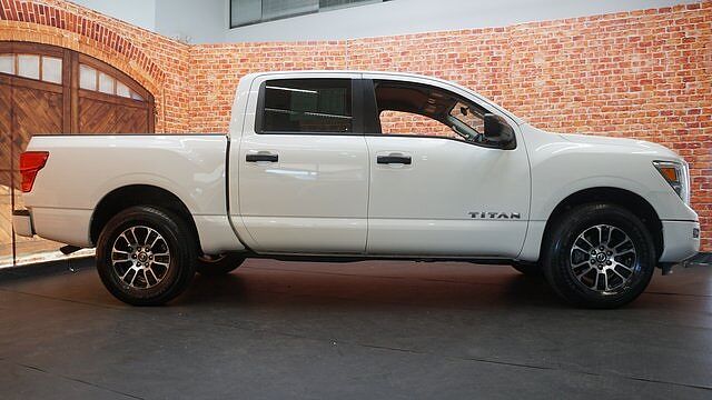 Nissan Titan