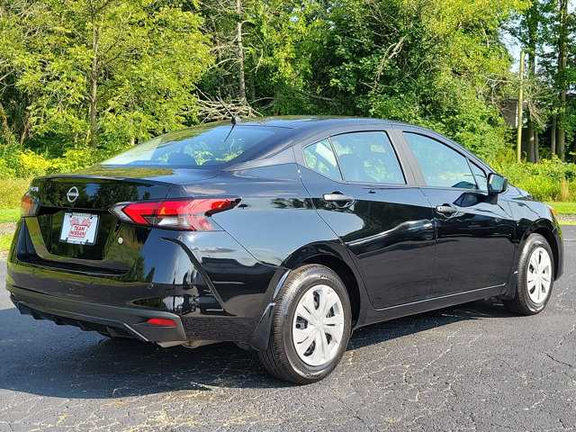 Nissan Versa