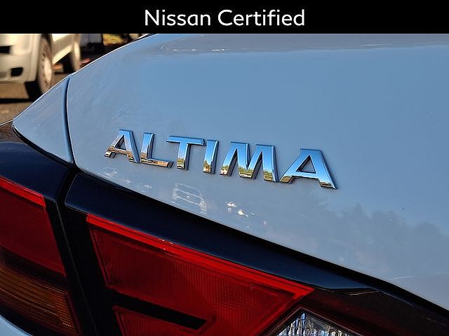 Nissan Altima