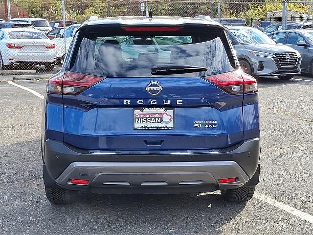 Nissan Rogue