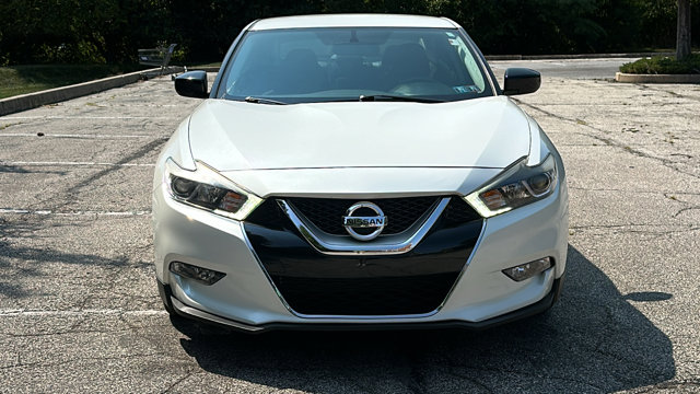 Nissan Maxima