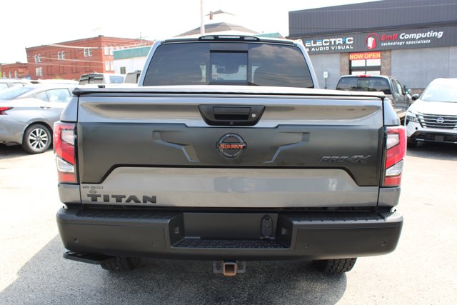 Nissan Titan