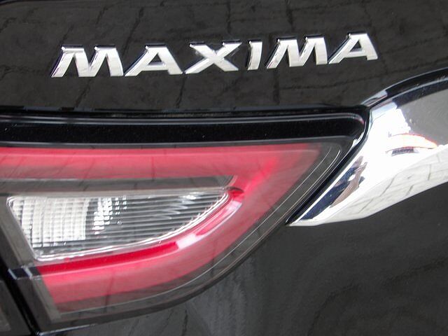 Nissan Maxima