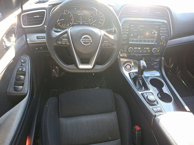 Nissan Maxima