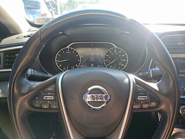 Nissan Maxima