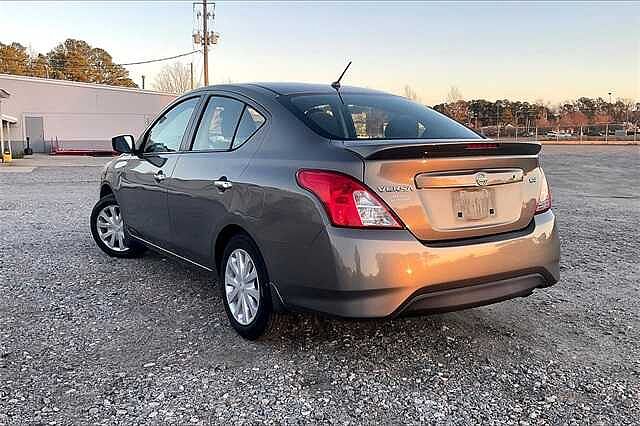 Nissan Versa