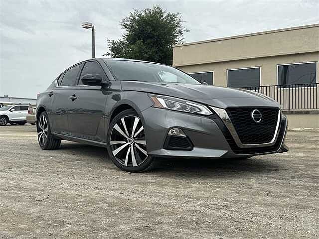 Nissan Altima