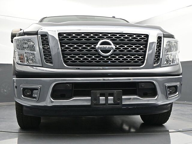 Nissan Titan