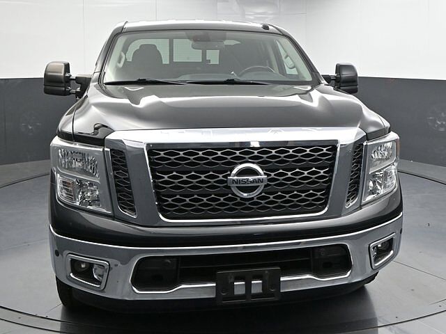 Nissan Titan