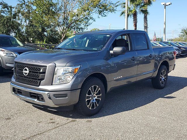 Nissan Titan