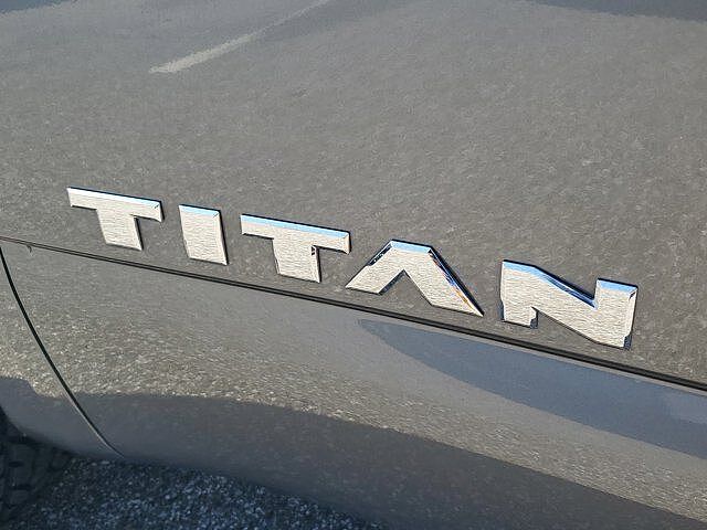 Nissan Titan