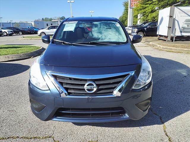 Nissan Versa