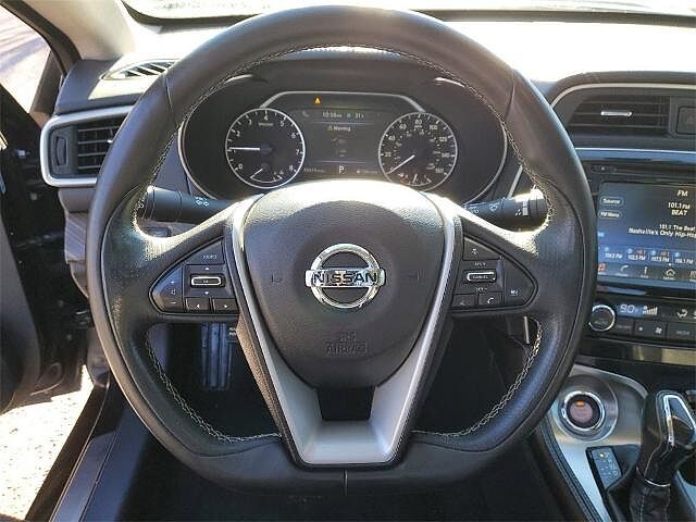 Nissan Maxima