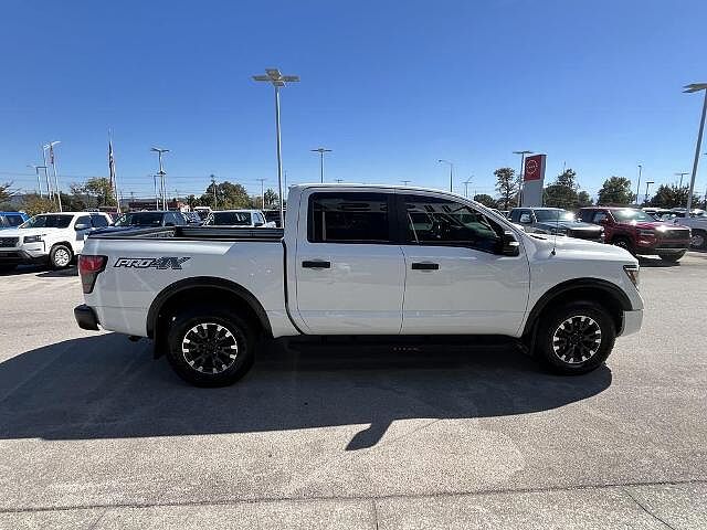 Nissan Titan