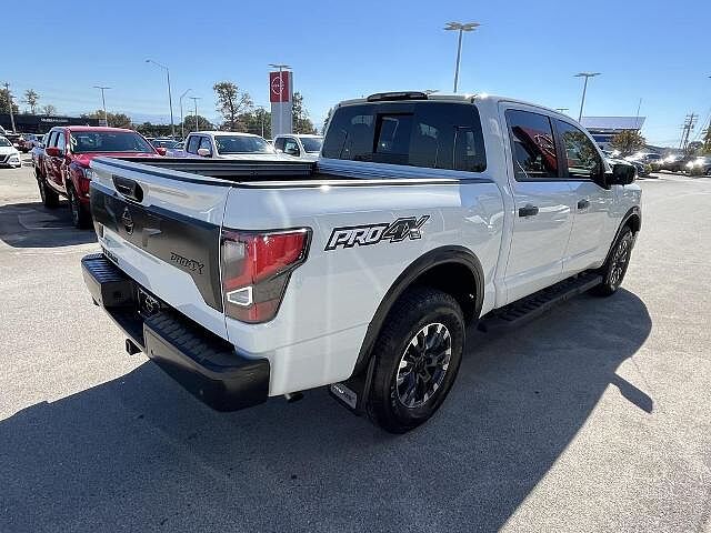 Nissan Titan