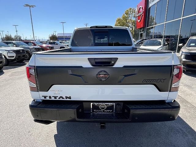 Nissan Titan