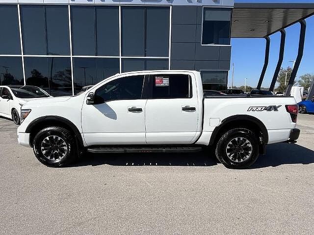 Nissan Titan