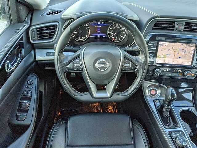 Nissan Maxima