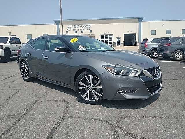 Nissan Maxima