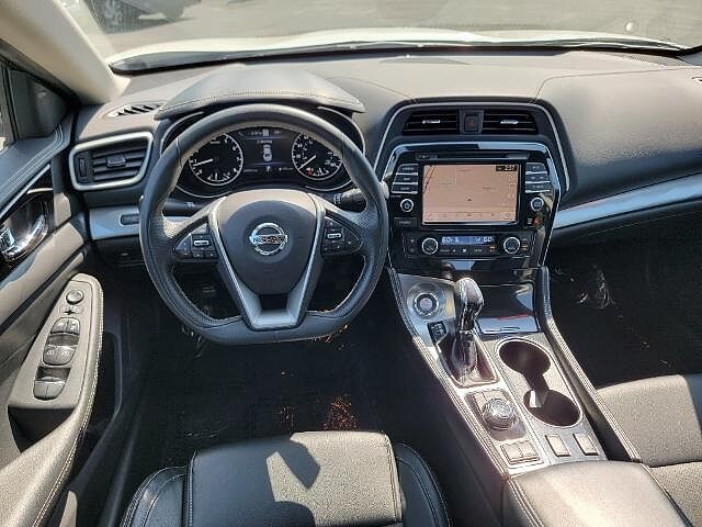 Nissan Maxima