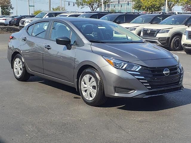 Nissan Versa