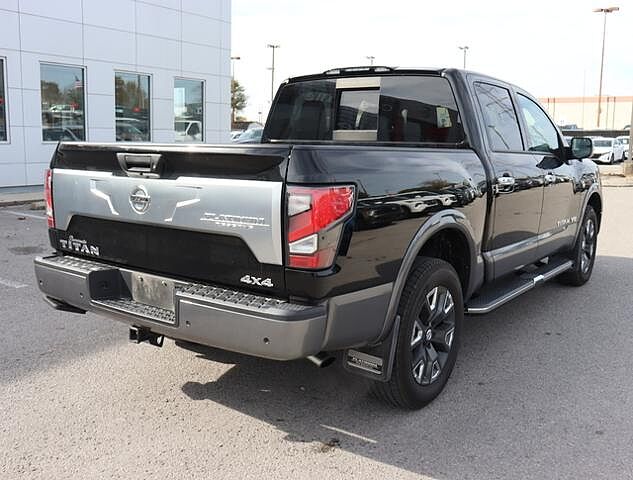 Nissan Titan