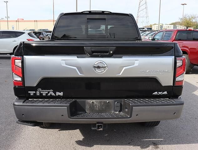 Nissan Titan