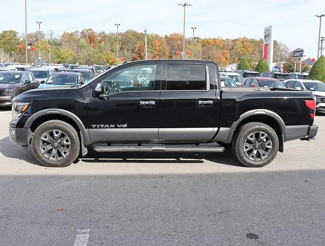 Nissan Titan