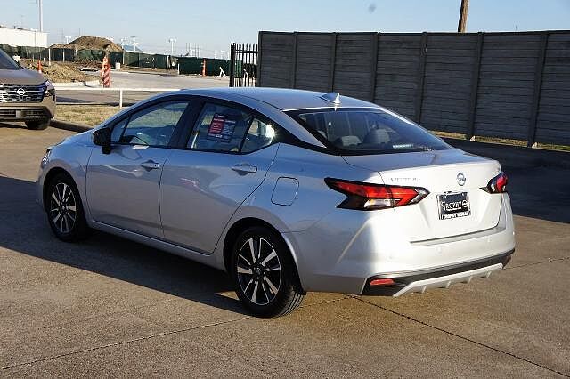 Nissan Versa