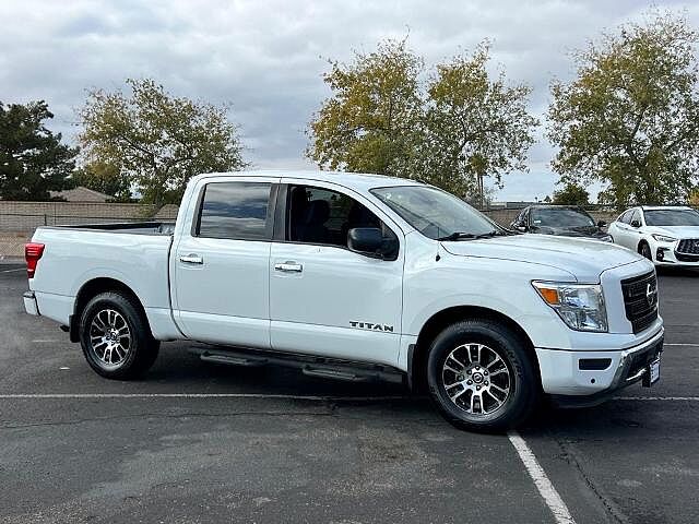 Nissan Titan