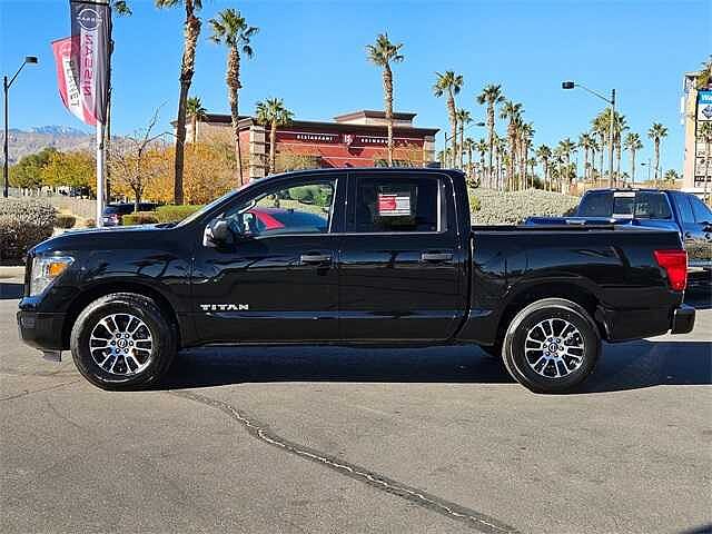 Nissan Titan