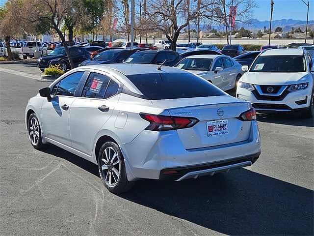 Nissan Versa