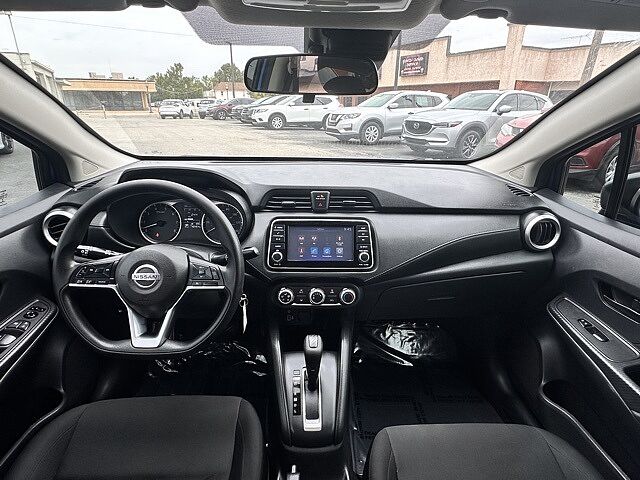 Nissan Versa