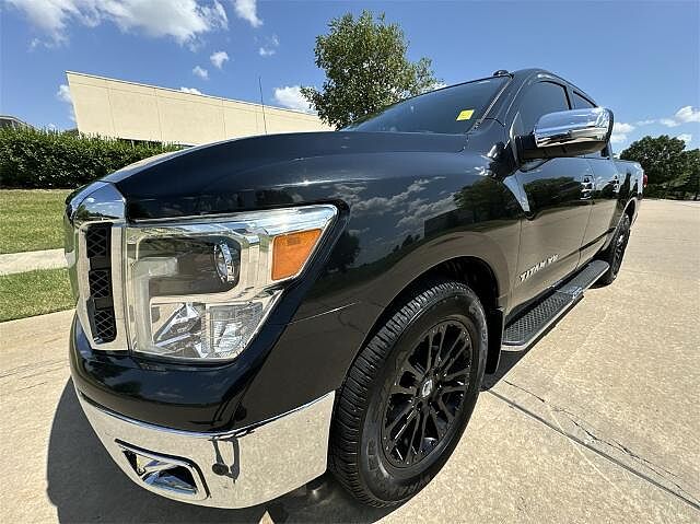 Nissan Titan