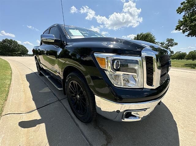 Nissan Titan