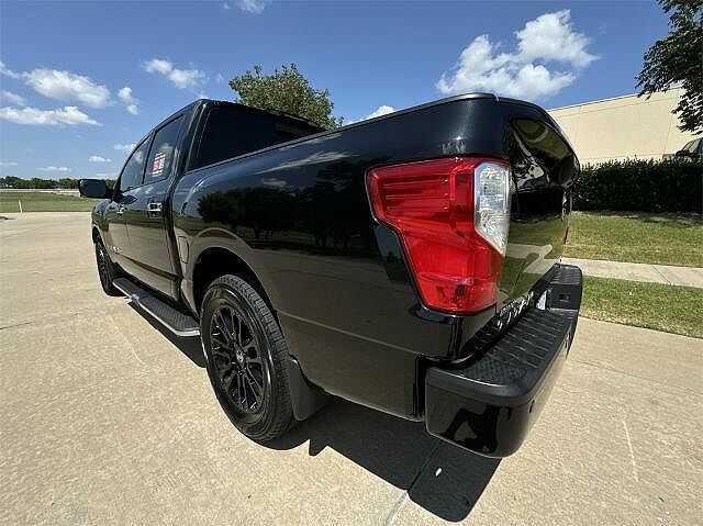 Nissan Titan