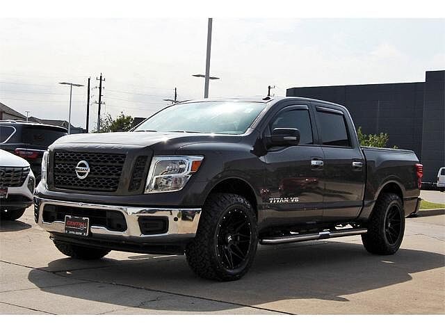 Nissan Titan