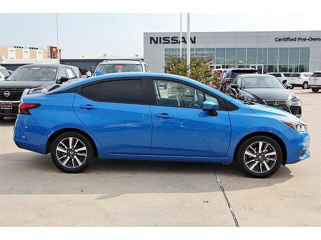 Nissan Versa