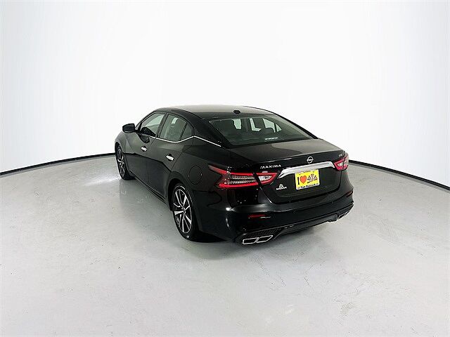 Nissan Maxima