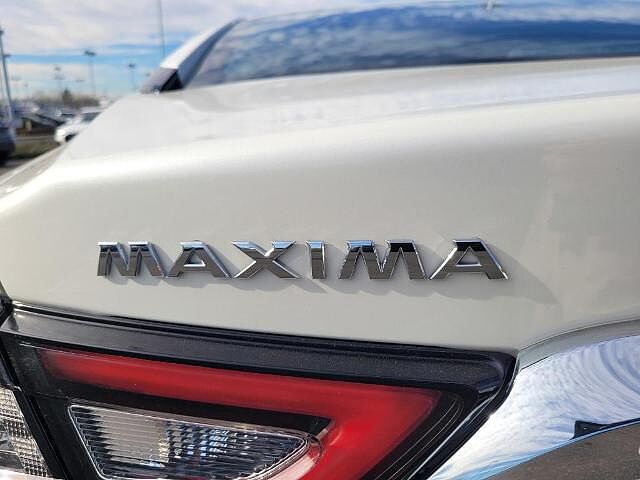 Nissan Maxima