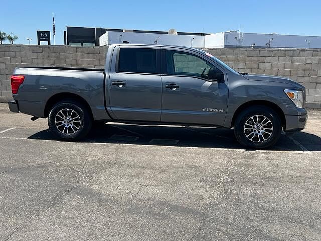 Nissan Titan