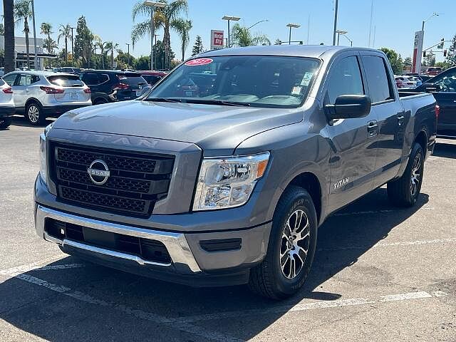 Nissan Titan