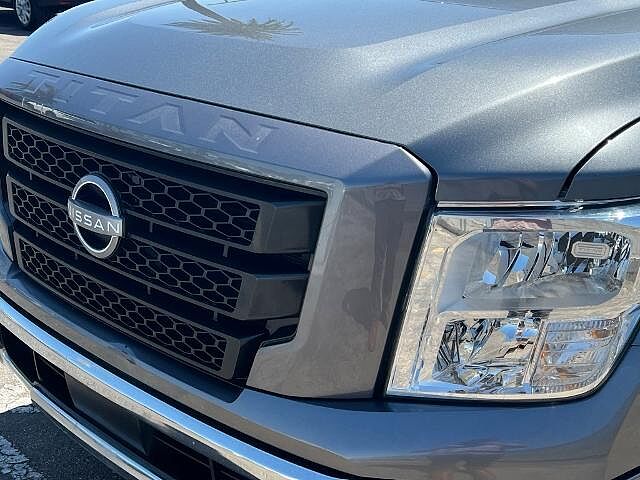 Nissan Titan